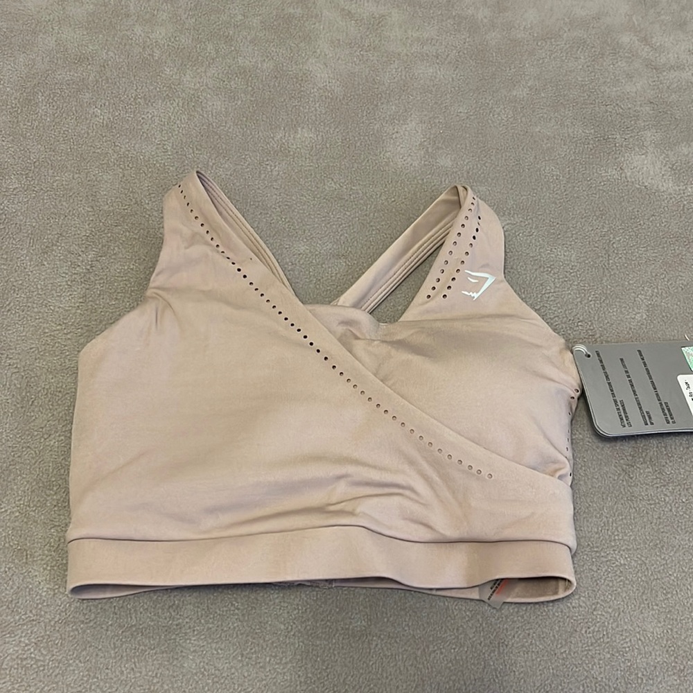 BNWT Gymshark laser cut sports bra nude
